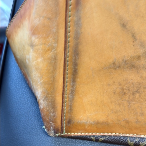 Louis Vuitton Brown Monogram - Picture 10 of 13